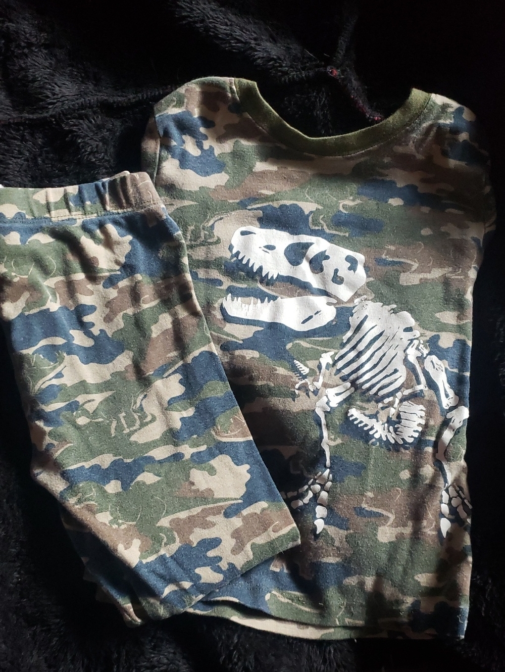wonder nation Green Camo Dino Pajama Set